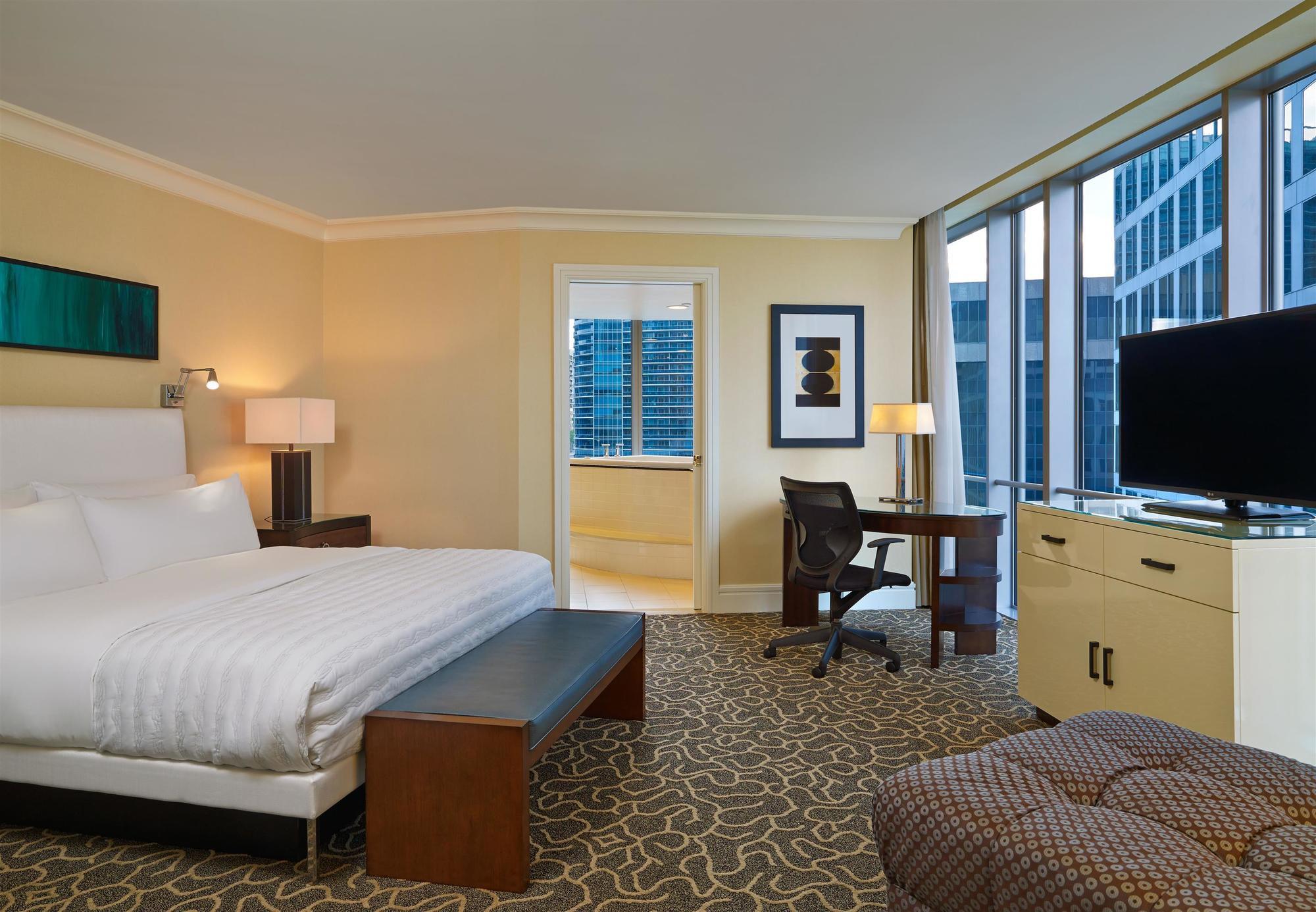 Le Meridien Arlington Exterior photo